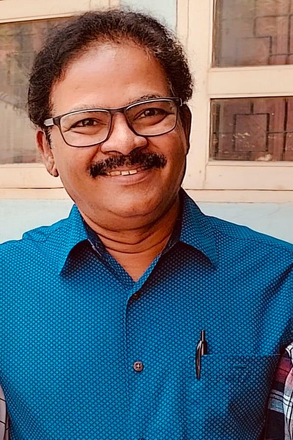 photograph of artist Afsar Mohammad